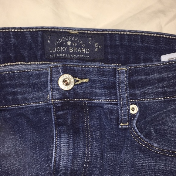 Lucky brand sweet boot jeans🍀 - Picture 2 of 2